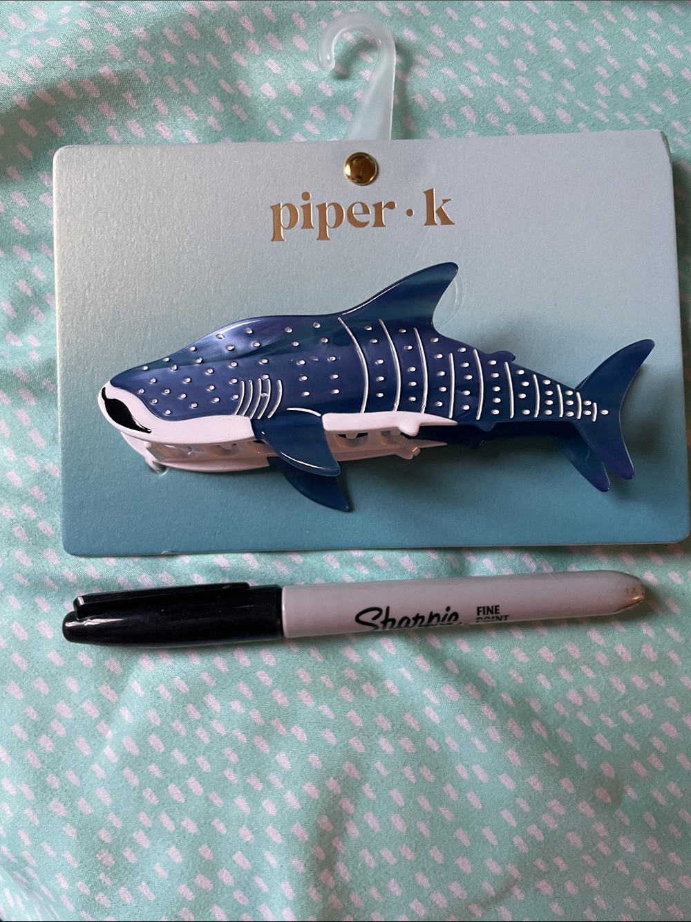 Piper • K Whale Shark Hair Clip - Picture 4 of 4
